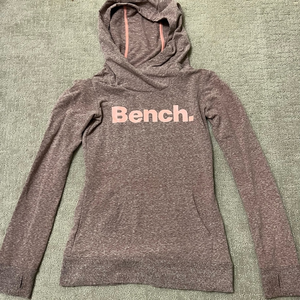 Bench womens thumb hole hooded long sleeve shirt small